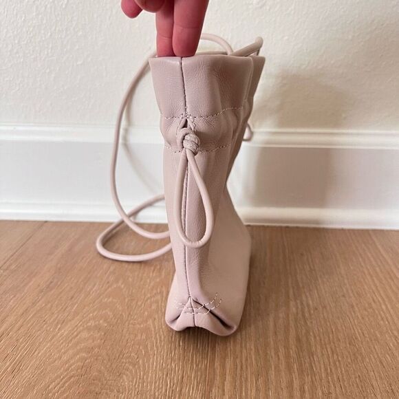 J.Crew Women's $118 London Drawstring Bag Leather Dusty Shell Beige Pink BE897 - Picture 3 of 10